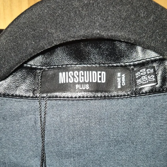 Missguided Black Long Sleeve Dress - Picture 4 of 7